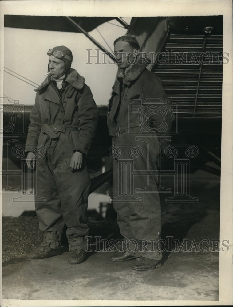 1929 Press Photo Boston, Mass Lt CB Overacker,Pvt J Hendricksen &amp; their plane - Historic Images