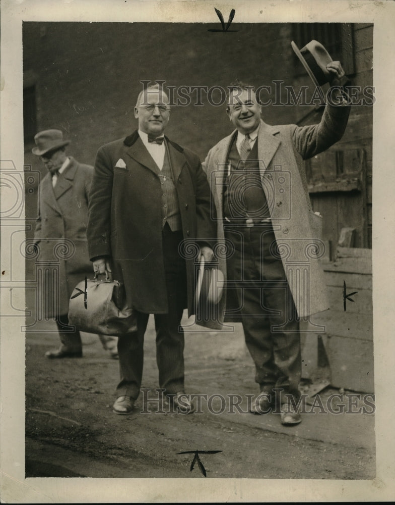 1927 Press Photo Hermangeltinain &amp; Marshal Geo. Stauffer - Historic Images