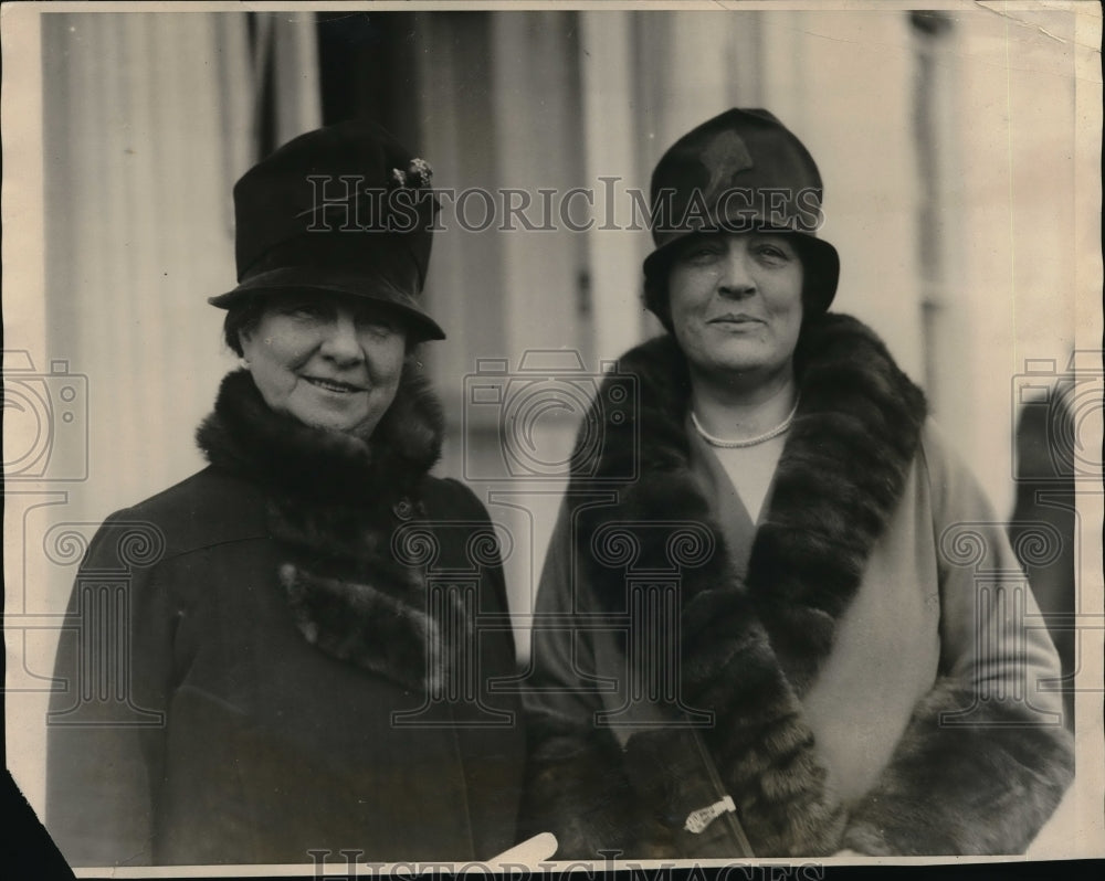 1928 Press Photo Belle Sherwin and Mrs John O&#39;Connor at the University for Women - Historic Images