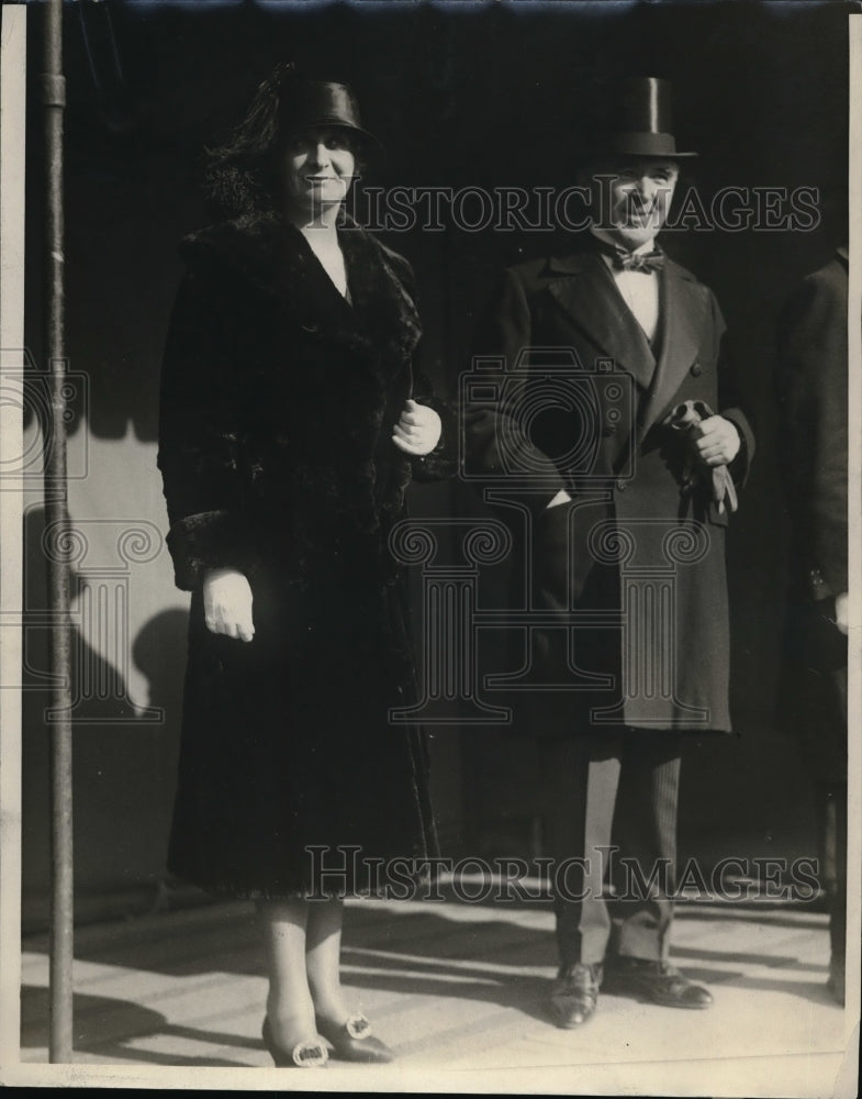 1926 Press Photo Irish Minister Timothy Smiddy &amp; Mrs AL Macfeat at White House - Historic Images