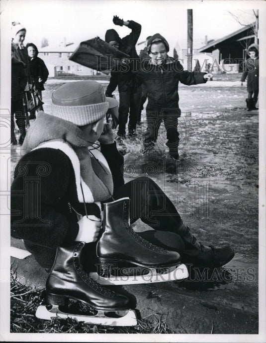 1964 Press Photo Mark Prendergast & Christopher Hlad at Quarry Park - Historic Images