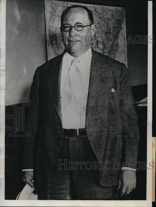 1933 Press Photo Kansas Atty Gen Roland Boynton into bond forgery scandal - Historic Images