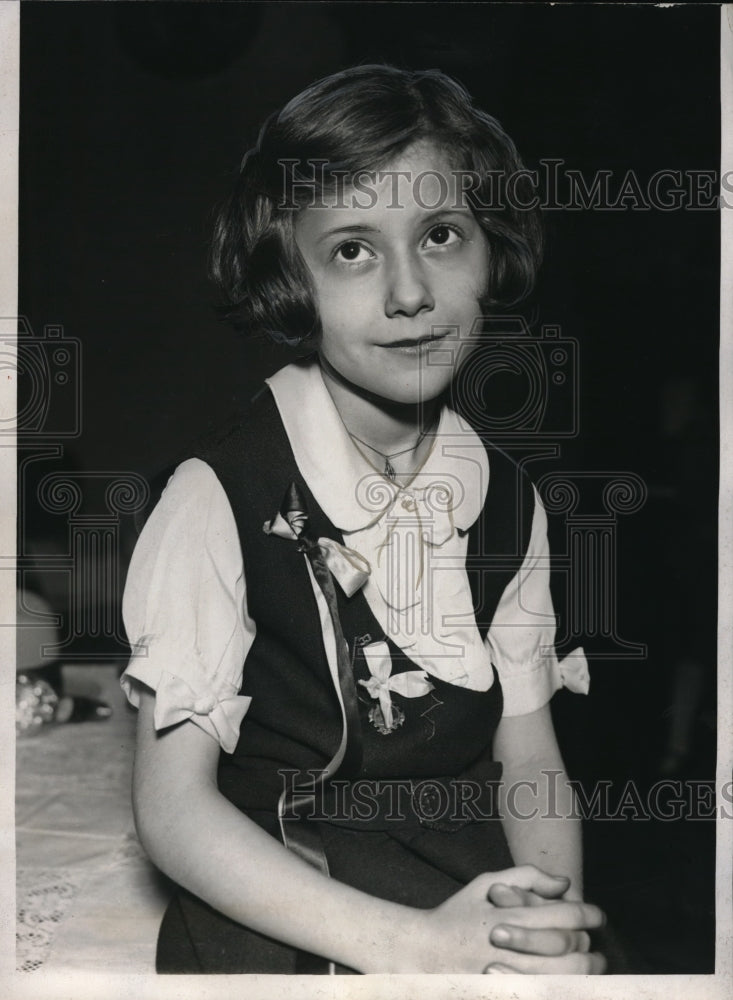 1933 Press Photo Joanna Xenos, 8, completed grammar school in 2 years - Historic Images