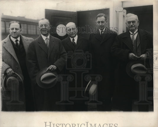 1924 Press Photo EW Waterbury, Colton Baco, Hermann Hagegurn leave to Cuban Momument to Roosevelts - Historic Images
