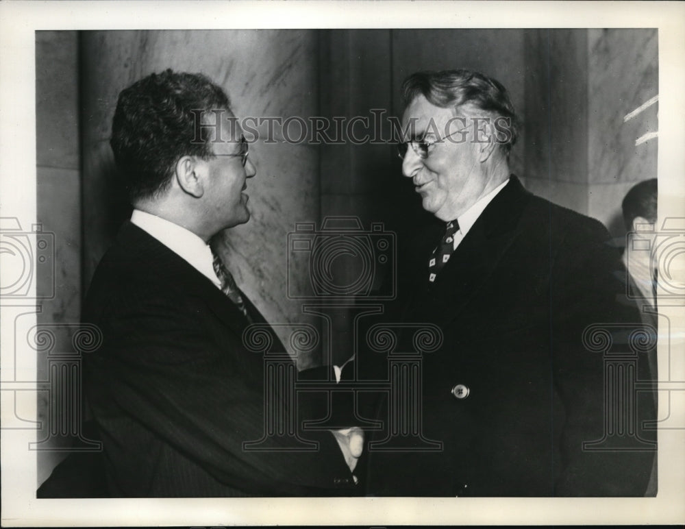 1937 Press Photo Judge Ferdinand Pecora Chats with Sen. Royal S. Copeland - Historic Images