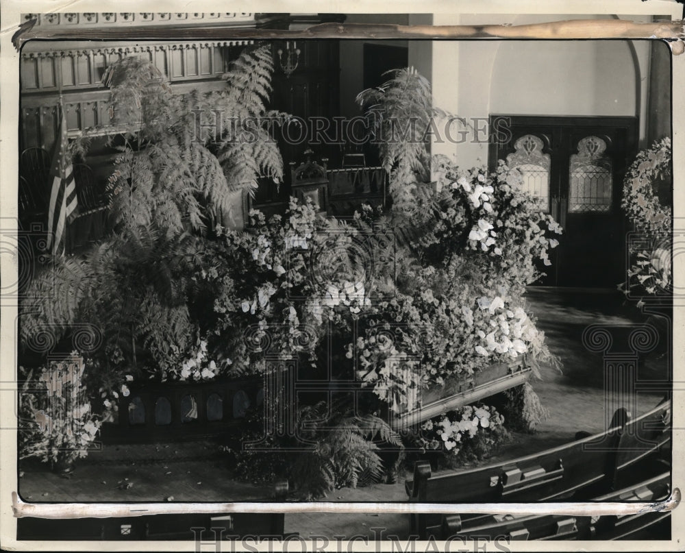 1927 Press Photo Body of Gary lies at Gary Memorial Methodist Episcopal Church - Historic Images