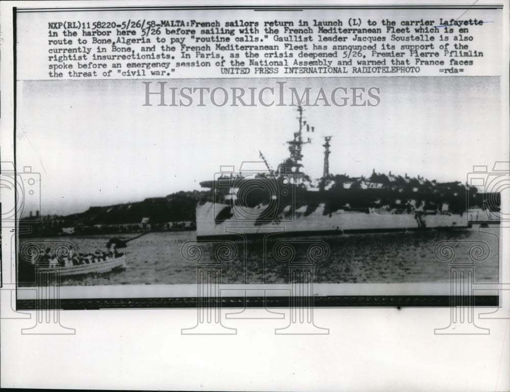 1958 Press Photo Malta French sailors and carrier Lafayette in harbor - Historic Images