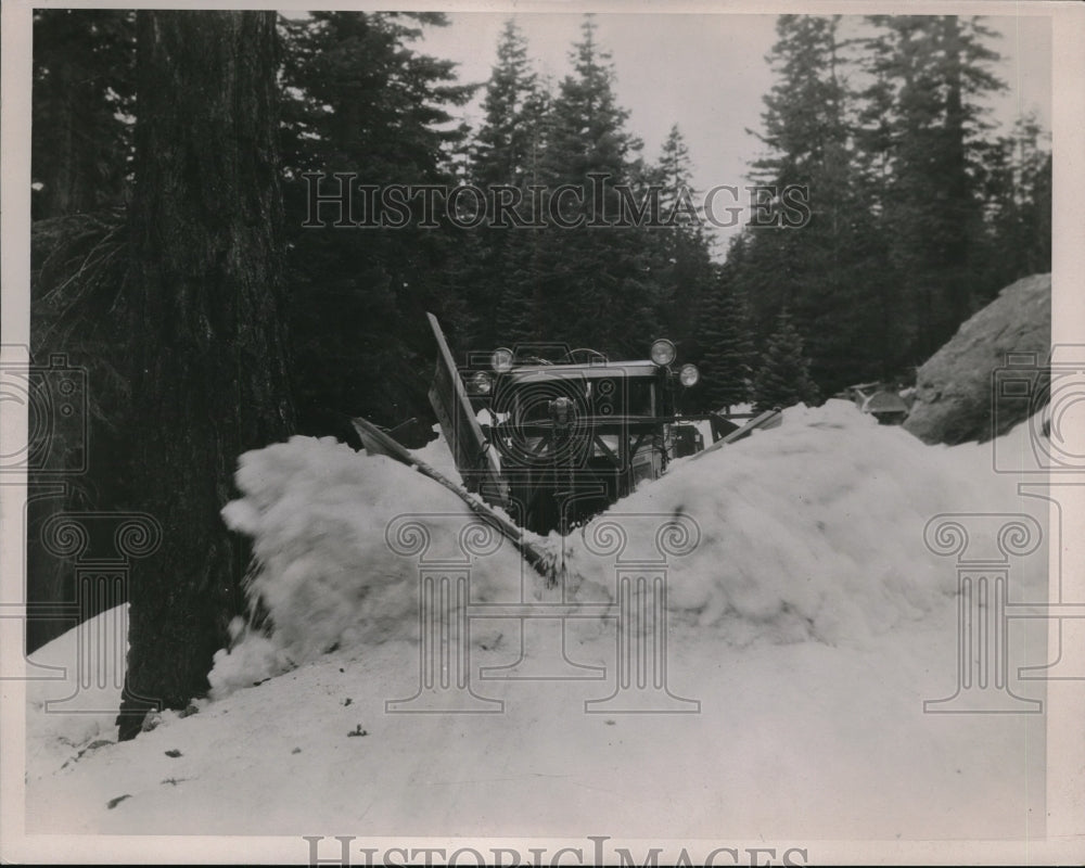 1936 Press Photo Snow Plow Opens Road in High Sierras - Historic Images