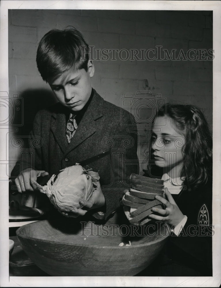 1948 Press Photo Harold Rugg and Ghislaine Bauern-Frwund of Walt - nec65352 - Historic Images