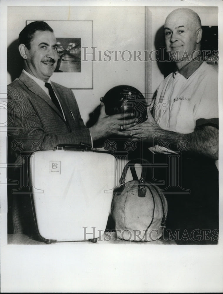 1962 Press Photo Gordon Peterson and Rudy Glick, La, Calif bowling - nec65437 - Historic Images