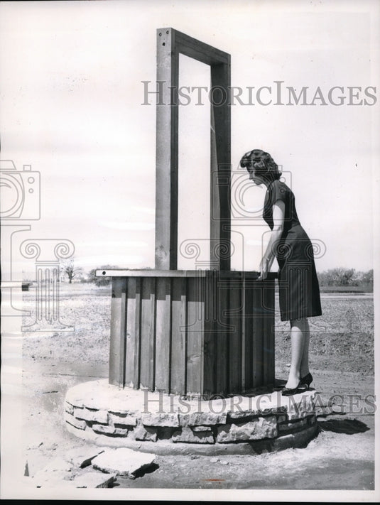 1961 Buffalo Bill Mathewson well on Santa Fe trail in Kansas-Historic Images