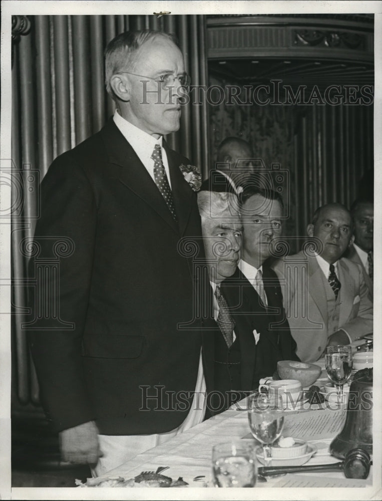 1933 Press Photo Henry Harriman addressing LA Business leaders - nec68454 - Historic Images