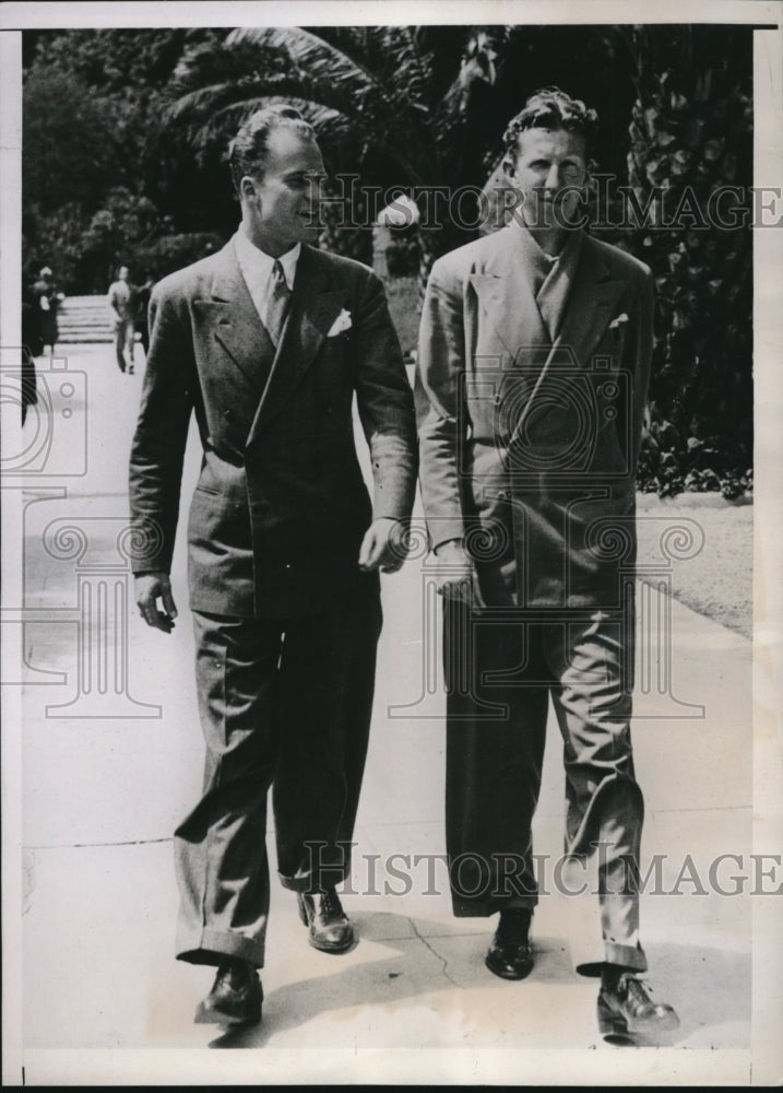 1938 Press Photo Gene Mako and Donald Budge Arrive At Stade Roland Garros - Historic Images