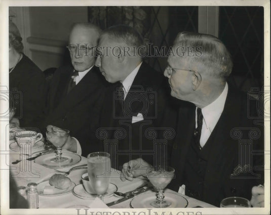 1941 Press Photo William G Mather, Sandy B. Congdon & George Bellamy at luncheon - Historic Images