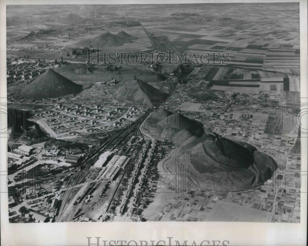 1951 Press Photo Air view of Pas De Calais area mining in France - Historic Images