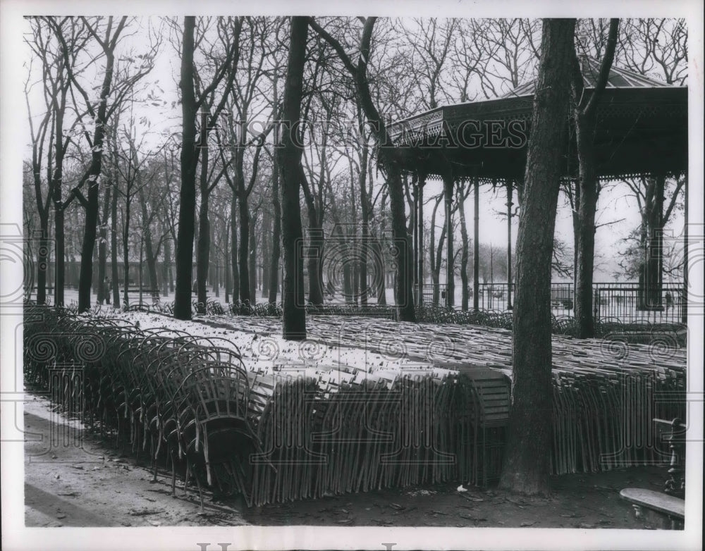 1953 Rows of Deserted Chairs at Luxembourg Gardens in Paris-Historic Images