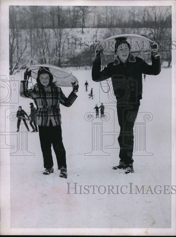 1956 Press Photo Robert Kurlich, 9 &amp; Donald Cawthora,12 sledding in Cleveland - Historic Images