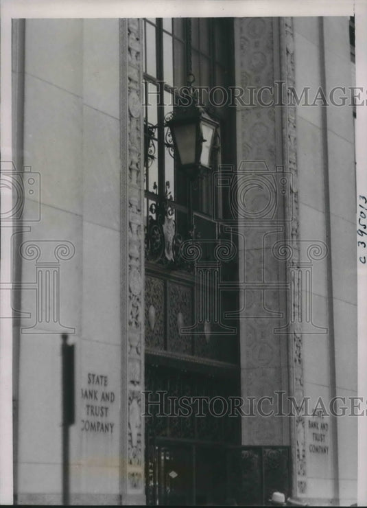 1937 Press Photo State Bank & Trust Co bldg. at Evanston, Ill - Historic Images