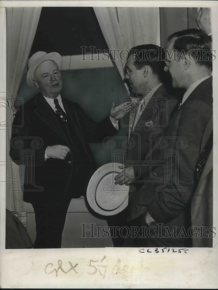 1936 Press Photo William A White at GOP Headquarters for Landon - Historic Images