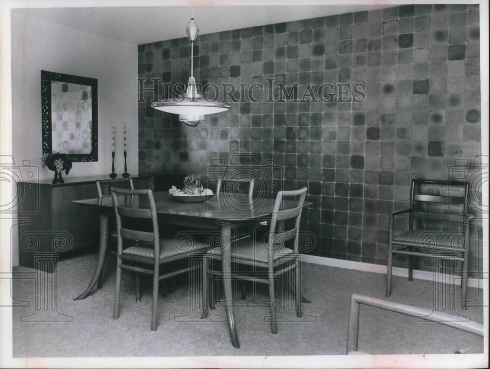 1966 Press Photo Mrs Clarence Keeper home&#39;s dining room - Historic Images