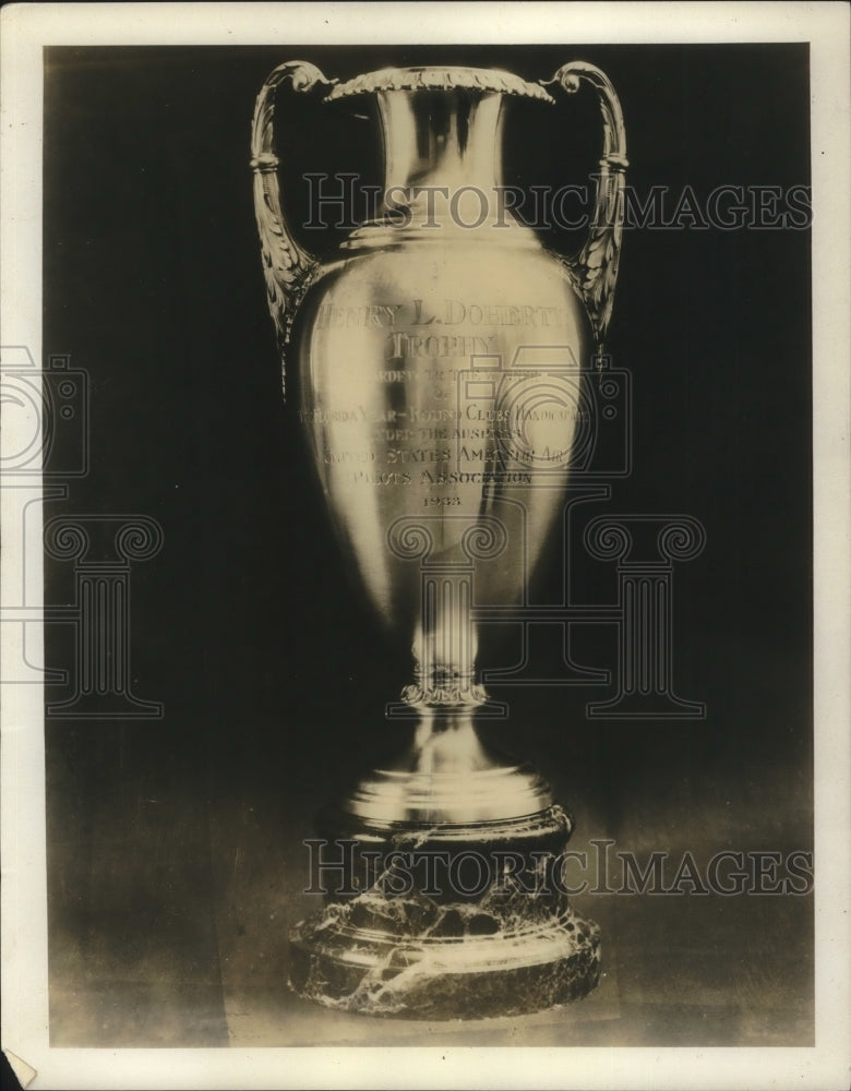 1932 Press Photo The Henry L. Doherty trophy- Historic Images