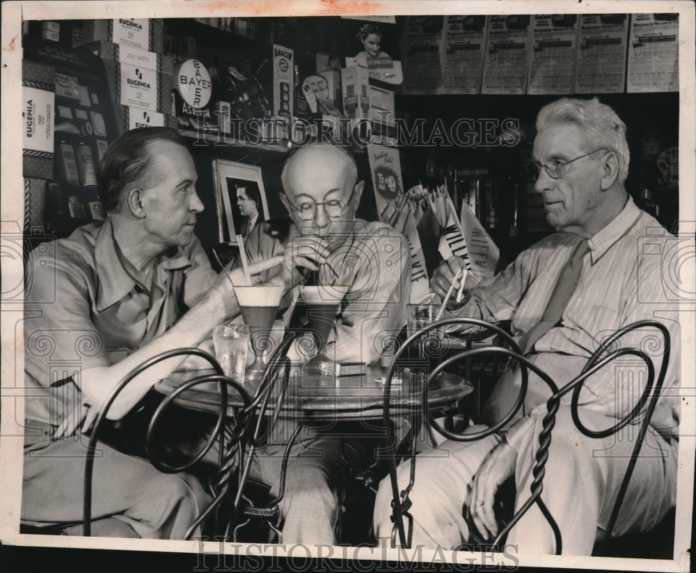 1940 Press Photo Mayor George M. Bonham, O.D. Hinshaw, Dr. G.V. Newcomer - Historic Images