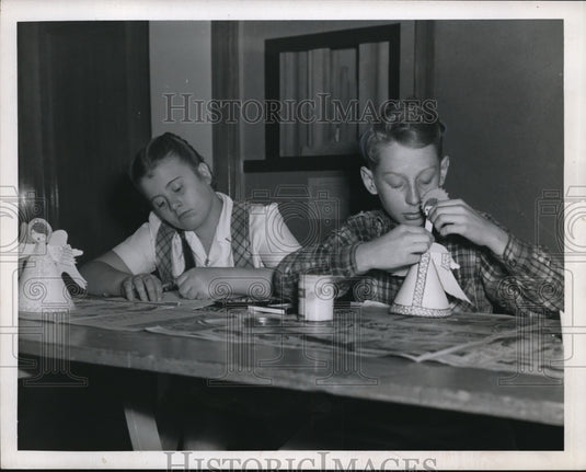 1945 Press Photo Children at Cleveland Museum of Art - Historic Images