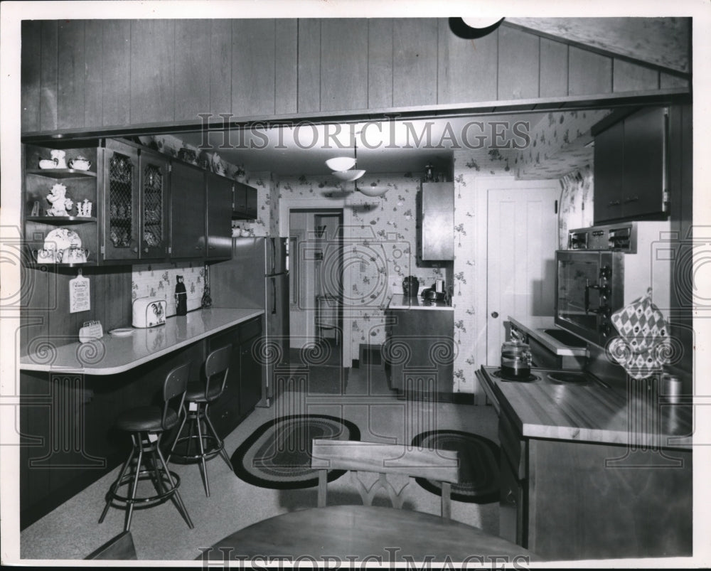 1952 Press Photo Thornton and Schwenk built home on 2032 Noble Rd. - Historic Images