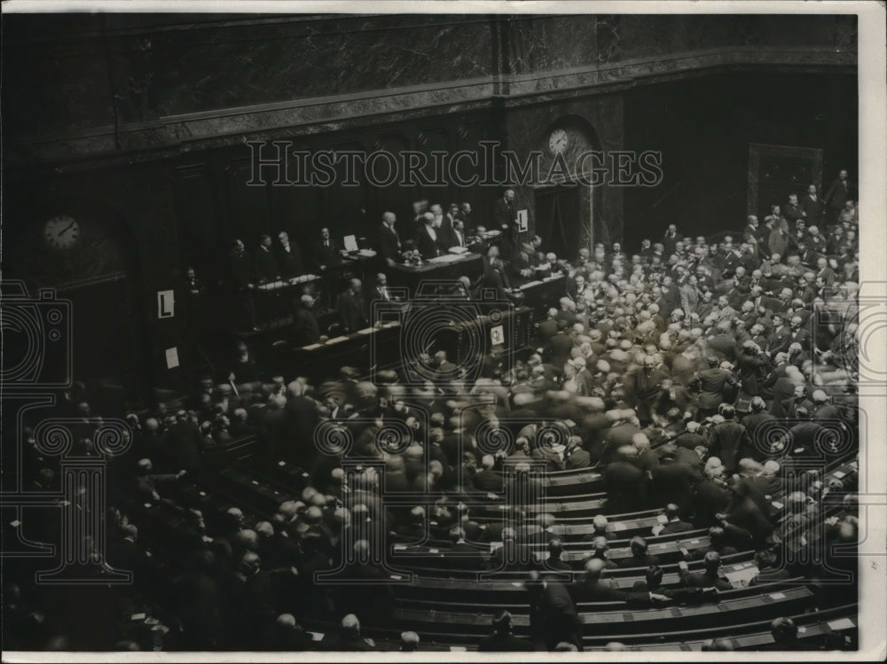 1931 Press Photo Interior scene in Congress Hall at Versailles during voting- Historic Images