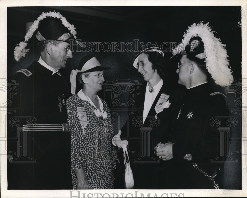 1940 Press Photo Mr &amp; Mrs Pearl Watkins and Mr&amp;Mrs Stephenson at Knights Templar - Historic Images