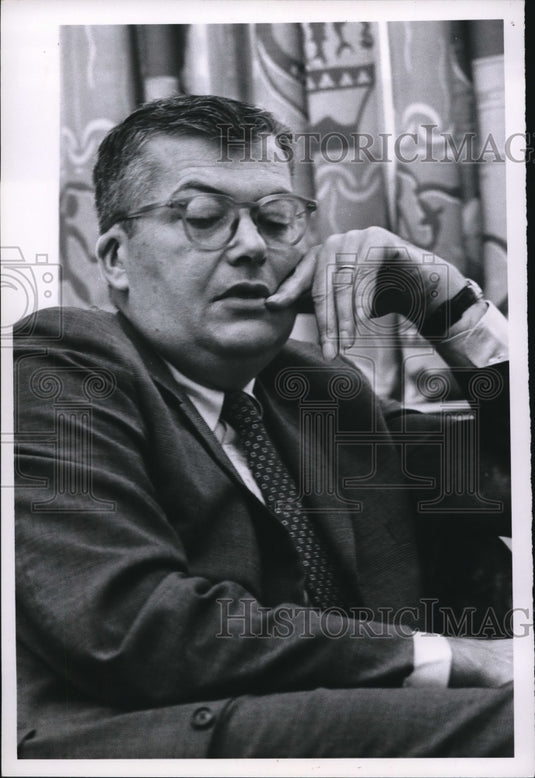 1966 Press Photo Robert Morse, Case tech proxy - Historic Images