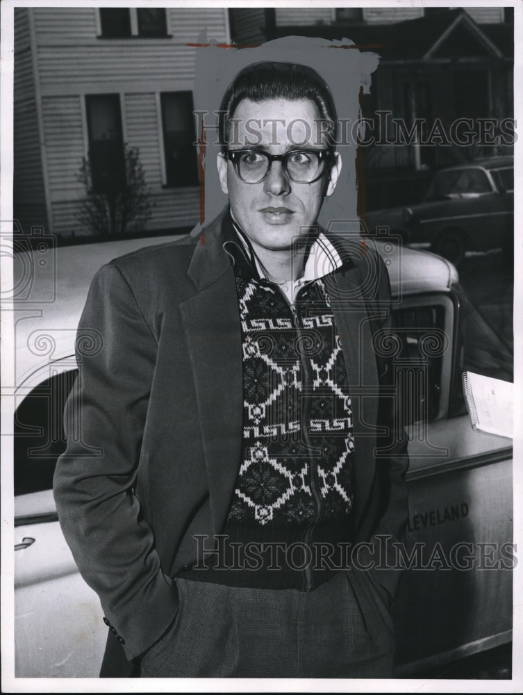 1961 Press Photo Curt Curtis Driver of a Vehilcle that hit a house in Cleveland - Historic Images