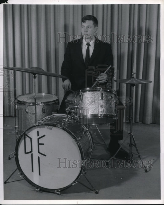 1966 Press Photo David C. Ennis - Historic Images