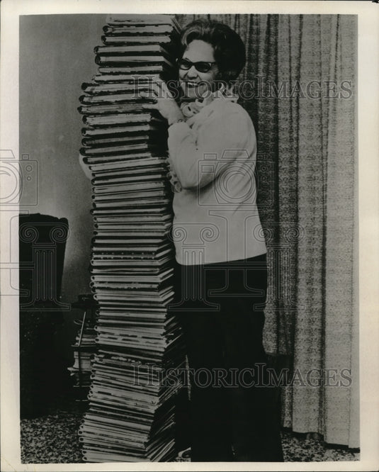 1976 Press Photo Family photos of Mrs. Betty Carlyle of Salinas - Historic Images