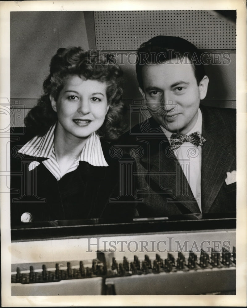 1944 Press Photo Lanny and Ginger will provide listeners with fun and music - Historic Images