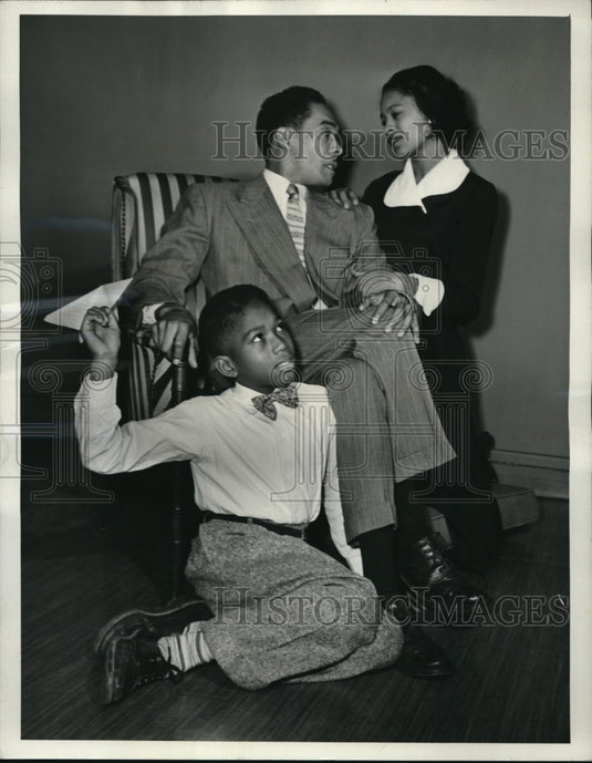 1952 Press Photo Frances Foster, Ted Nelson, and Josh White on Lamp Unto My Feet - Historic Images