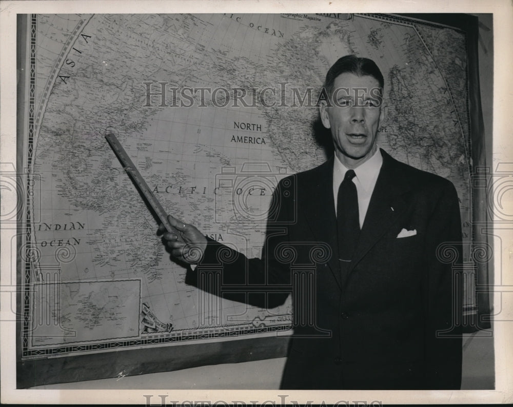 1949 Press Photo Wash DC Maj GEn Walter A Wood ret office of Intnal Refugee Org - Historic Images