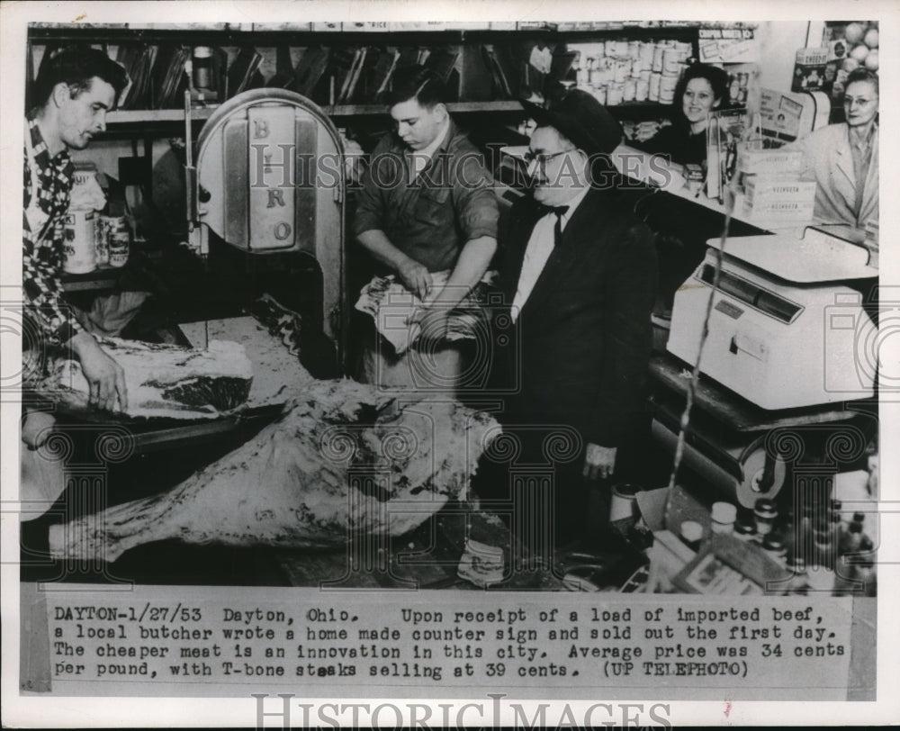 1953 Press Photo Dayton Ohio ;ocal butcher cuts up meat at his shop - Historic Images