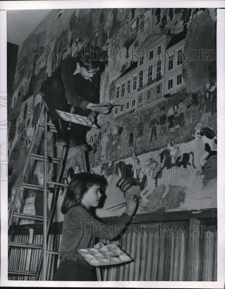 1953 Press Photo Swedish School Children Paint Mural in Lunchroom - Historic Images