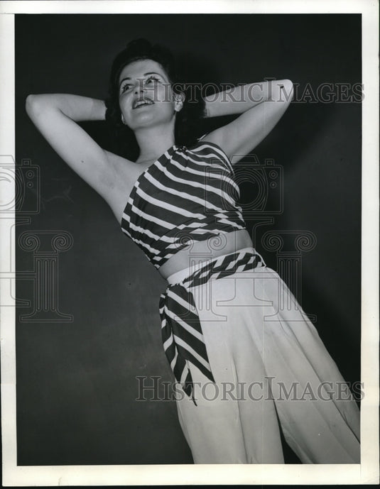 1942 First aid bandanas make an attractive scarf drapes - Historic Images