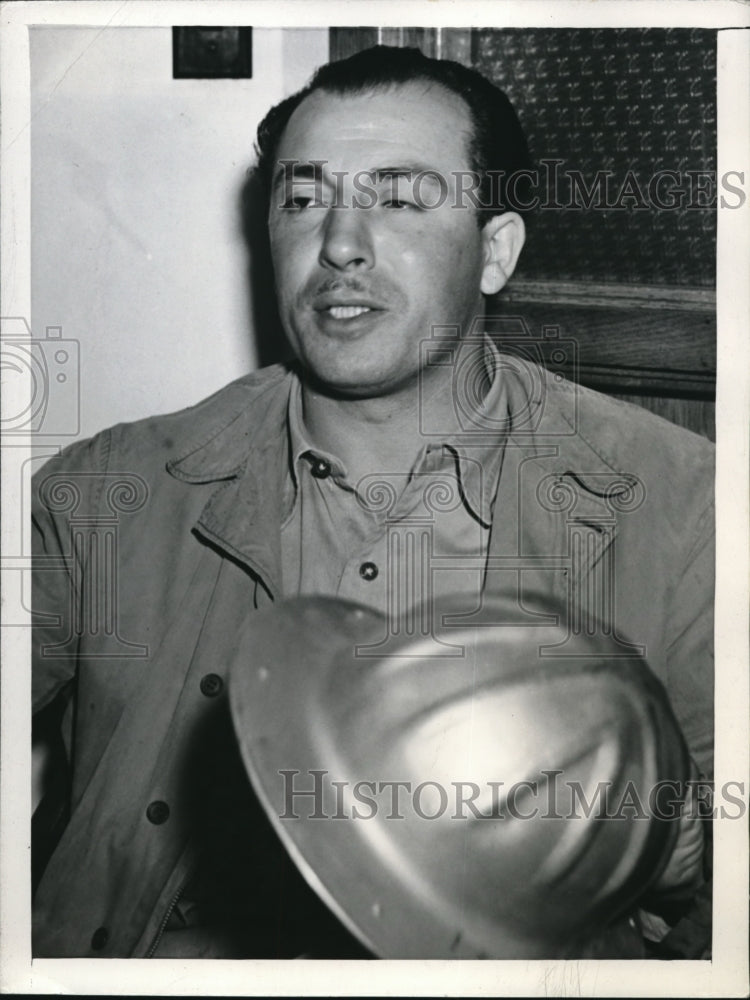 1943 LA Calif, Paul Degley refinery worker questioned in wifes death - Historic Images