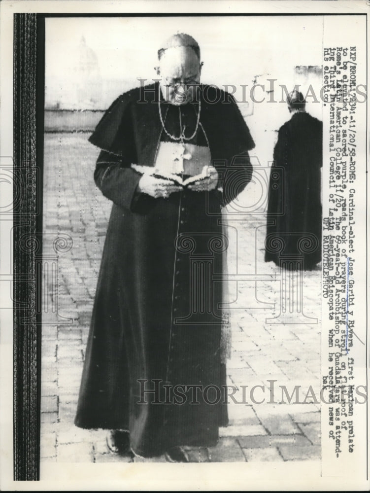 1958 Press Photo Cardinal-Elect Jose Garibi Rivera at Latin American College - Historic Images