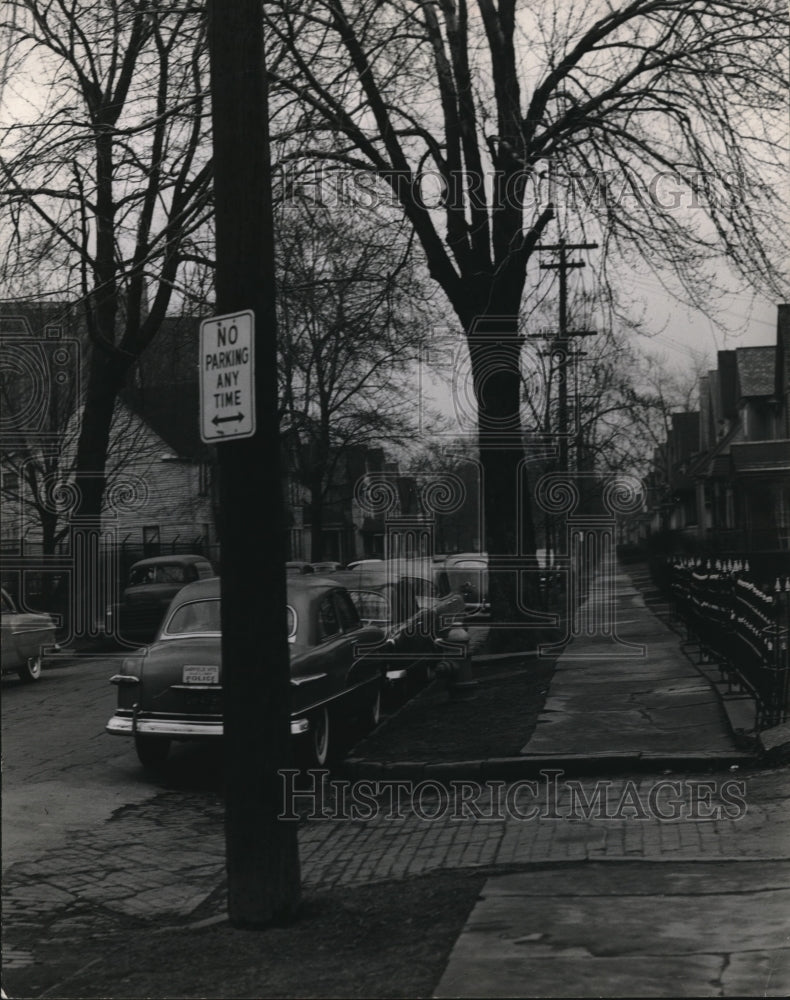 1954 Press Photo Parking violators on Achen ave near Cleveland Hospital- Historic Images