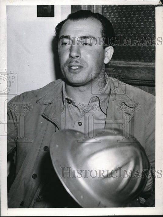 1943 Press Photo LA Calif Paul Begley questioned in wife's murder - Historic Images
