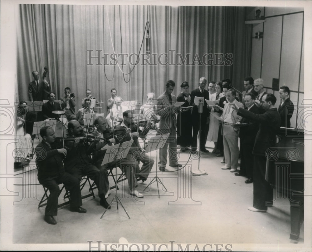 1935 Press Photo Electrical Transcription Made of &quot;Quo Vadis&quot; - Historic Images