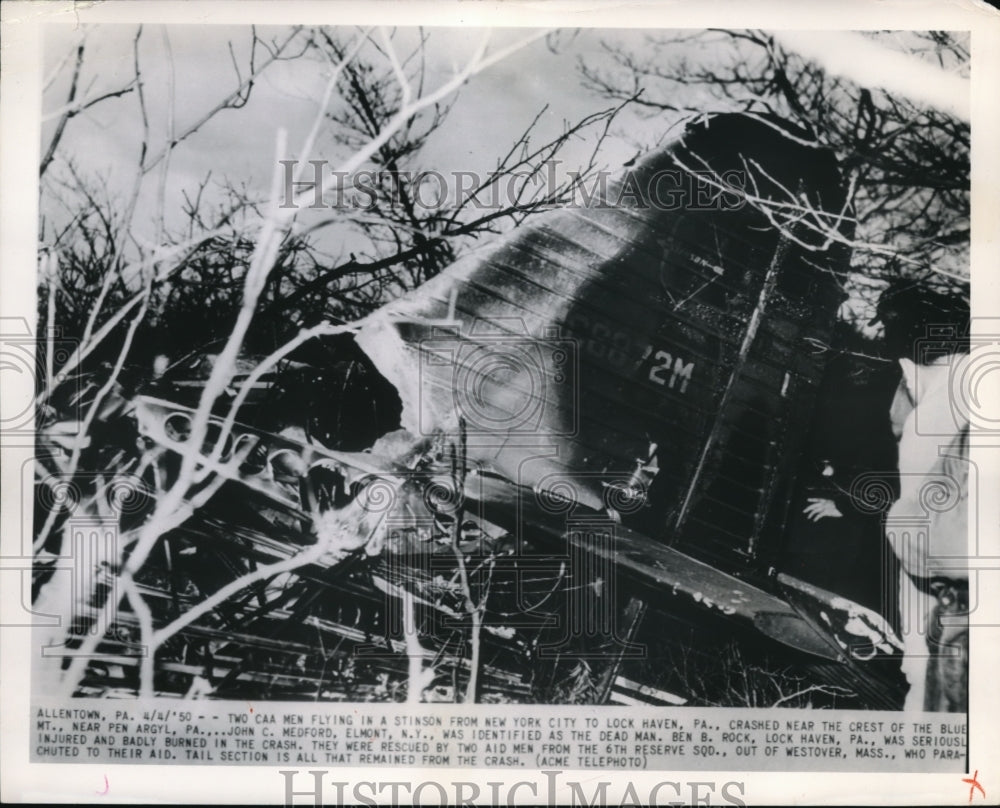 1950 Press Photo Wreckage of small plane crash near Pen Argyl Pa. - Historic Images