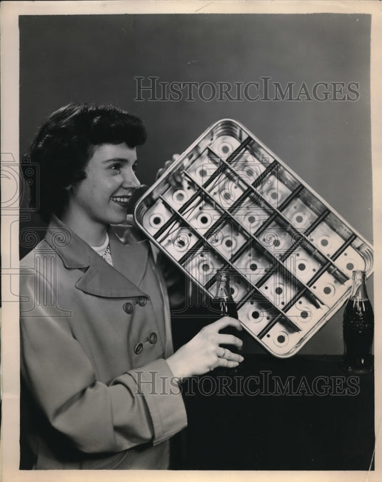 1949 Press Photo The new Alnesium case has a low maintenance cost and long life - Historic Images