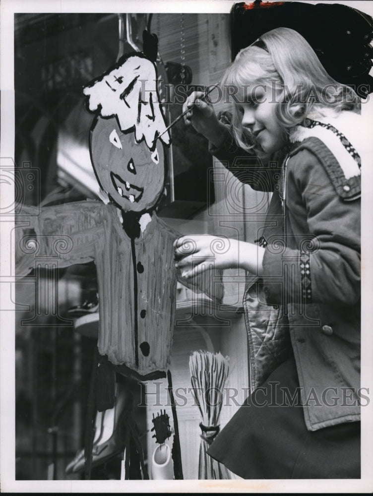 1960 Press Photo Ruth Malanes st St George&#39;s scholl in Cleveland Ohio - Historic Images