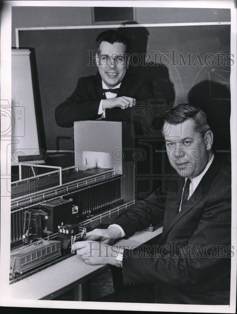 1967 Press Photo Republic Steel Corp TJ Radcliffe &amp; Leonard Stone - Historic Images
