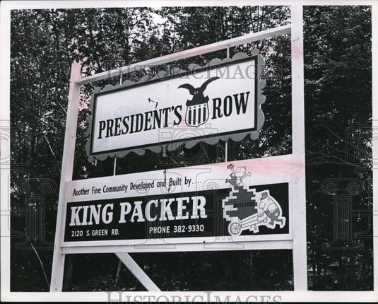 1964 Press Photo Signs for President's Row housing units in Cleveland - Historic Images
